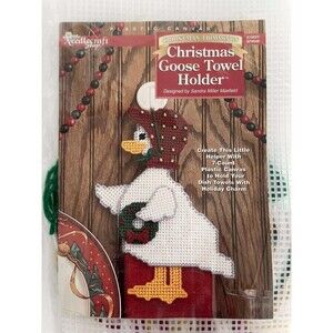 The Needlecraft Shop Christmas Goose Towel Holder Plastic Canvas Kit NEW